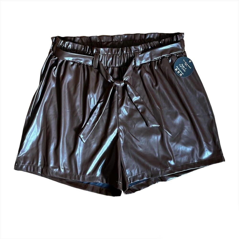 NWT - Jolie & Joy Faux Leather Paper Bag Short (Size: 2X)